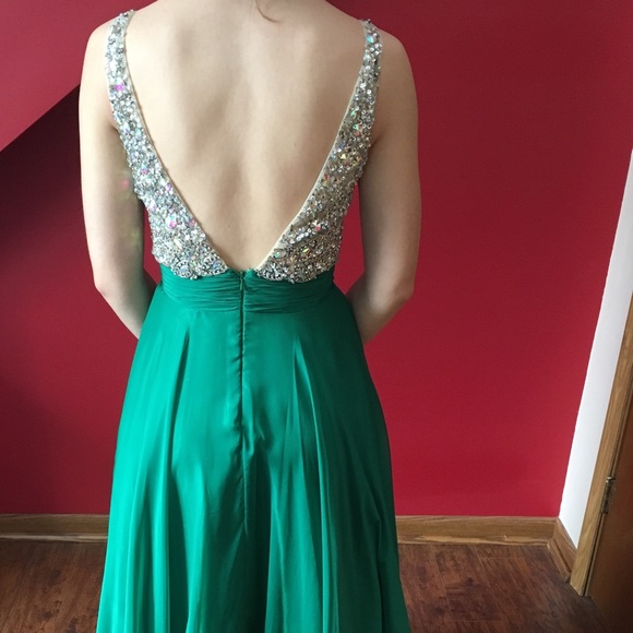 Long, lighter green prom dress - Picture 3 of 6